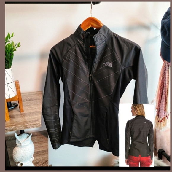 The North Face Jackets & Blazers - NWOT THE NORTH FACE ISOTHERM 🏃‍♀️RUNNING JACKET
